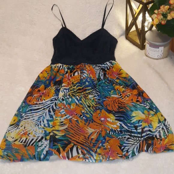 City Triangles Dresses & Skirts - City triangles colorful dress